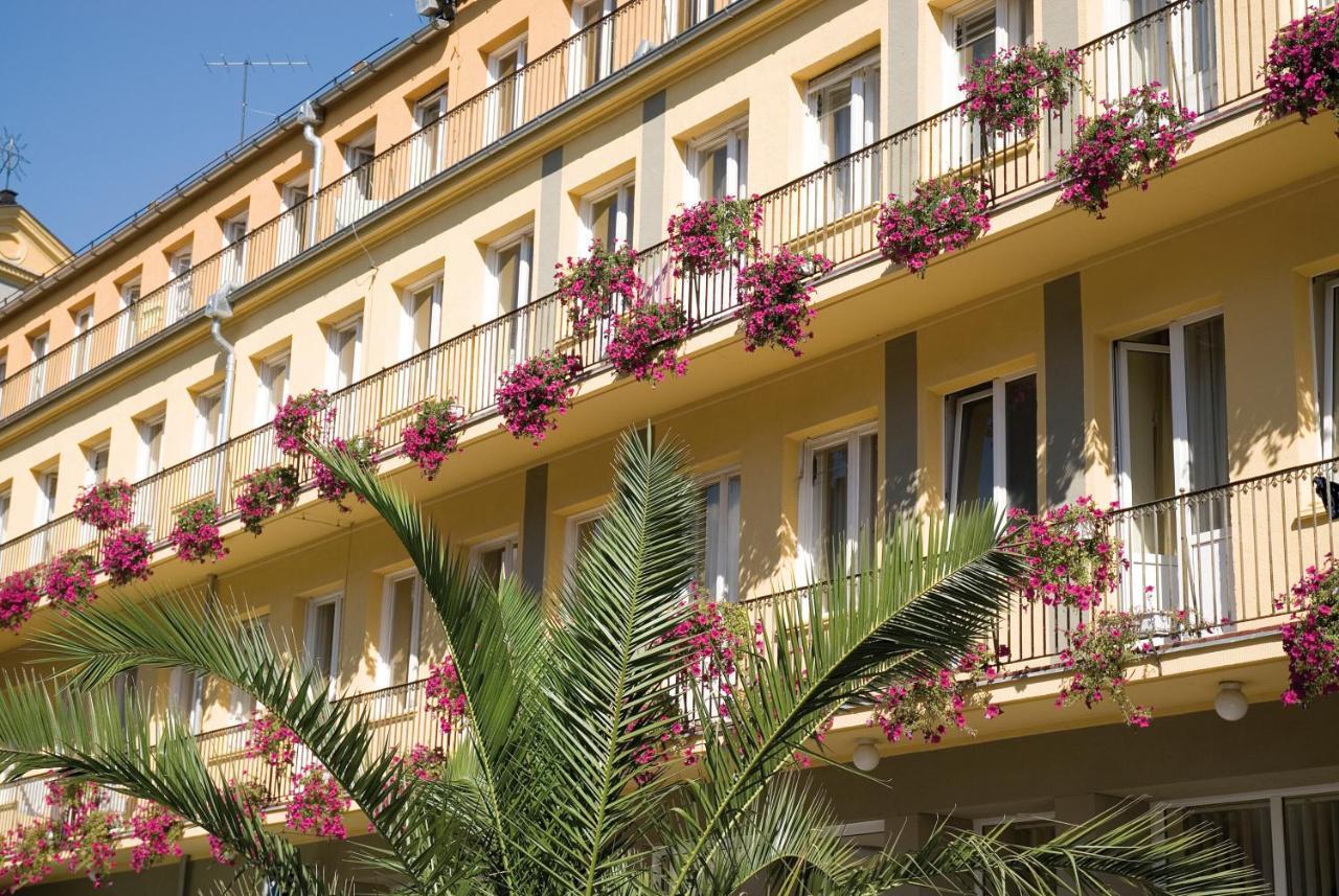 Dom Zdrojowy Aparthotel Jelenia Gora Luaran gambar