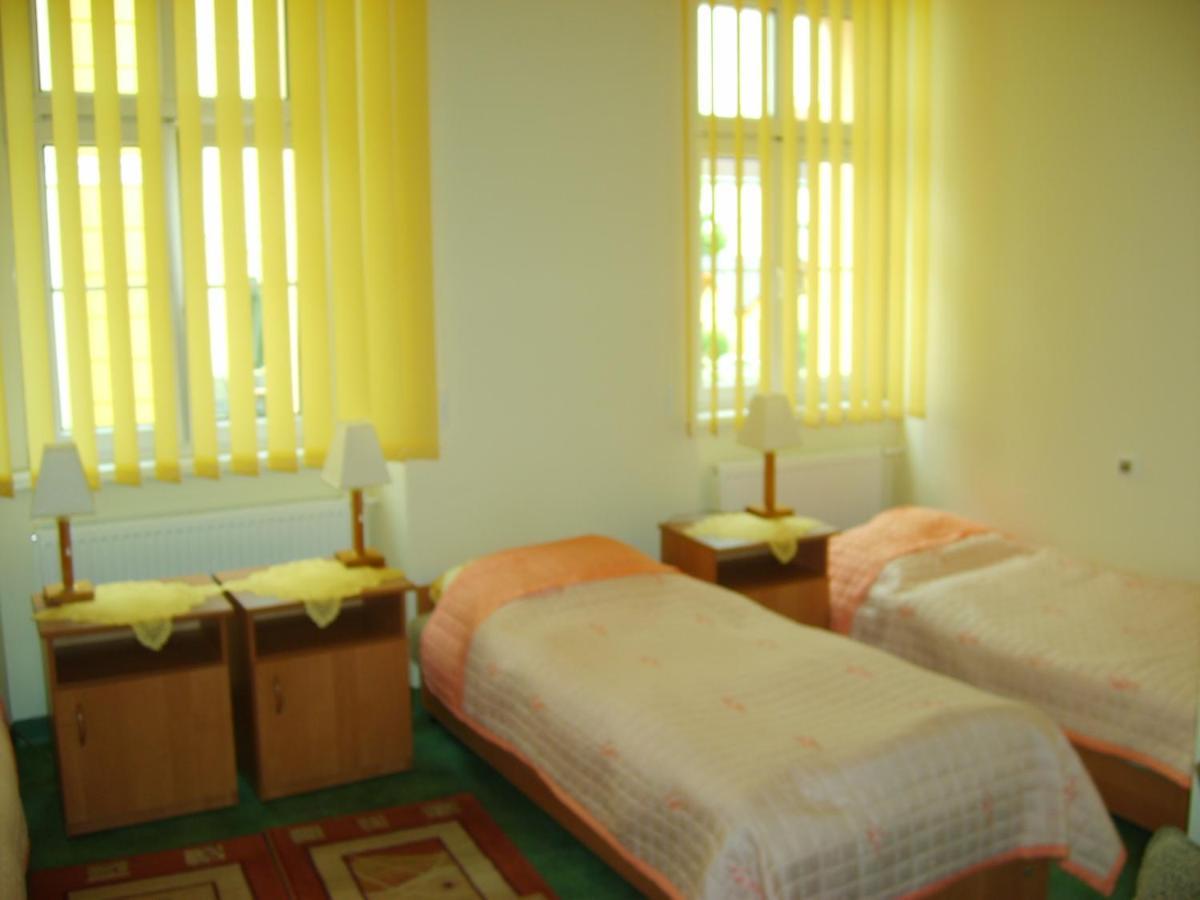 Dom Zdrojowy Aparthotel Jelenia Gora Luaran gambar